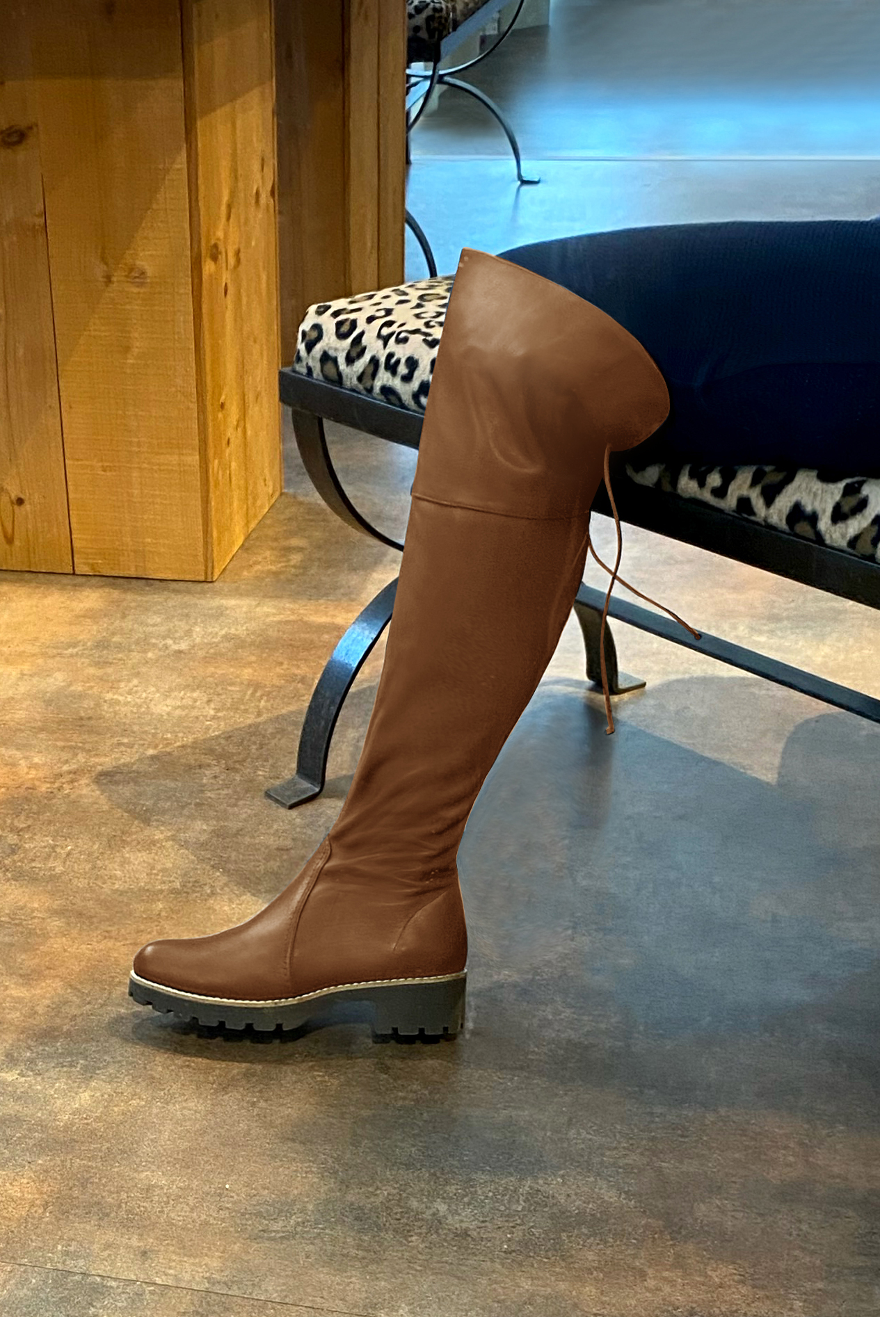 Caramel brown women's leather thigh-high boots. Round toe. Low rubber soles. Made to measure. Worn view - Florence KOOIJMAN